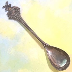 Vintage Solvang Calif. Souvenir Spoon with Moving Windmill